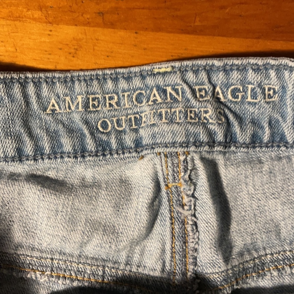 American Eagle Distressed Shorts - Picture 2 of 4